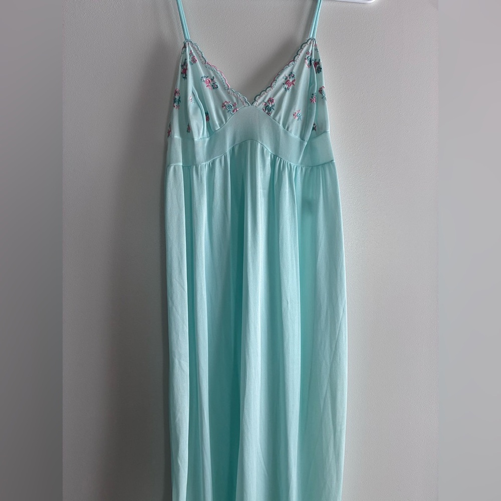 VINTAGE Light Aqua Floral-Trim Women's Slip Chemise with embroidered accents